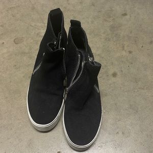 Steve Madden booties